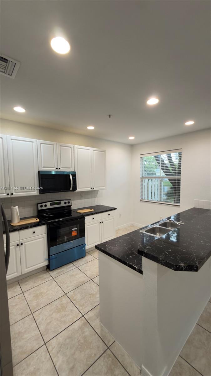 2851 W Prospect Rd # 1001 — Photo 5
