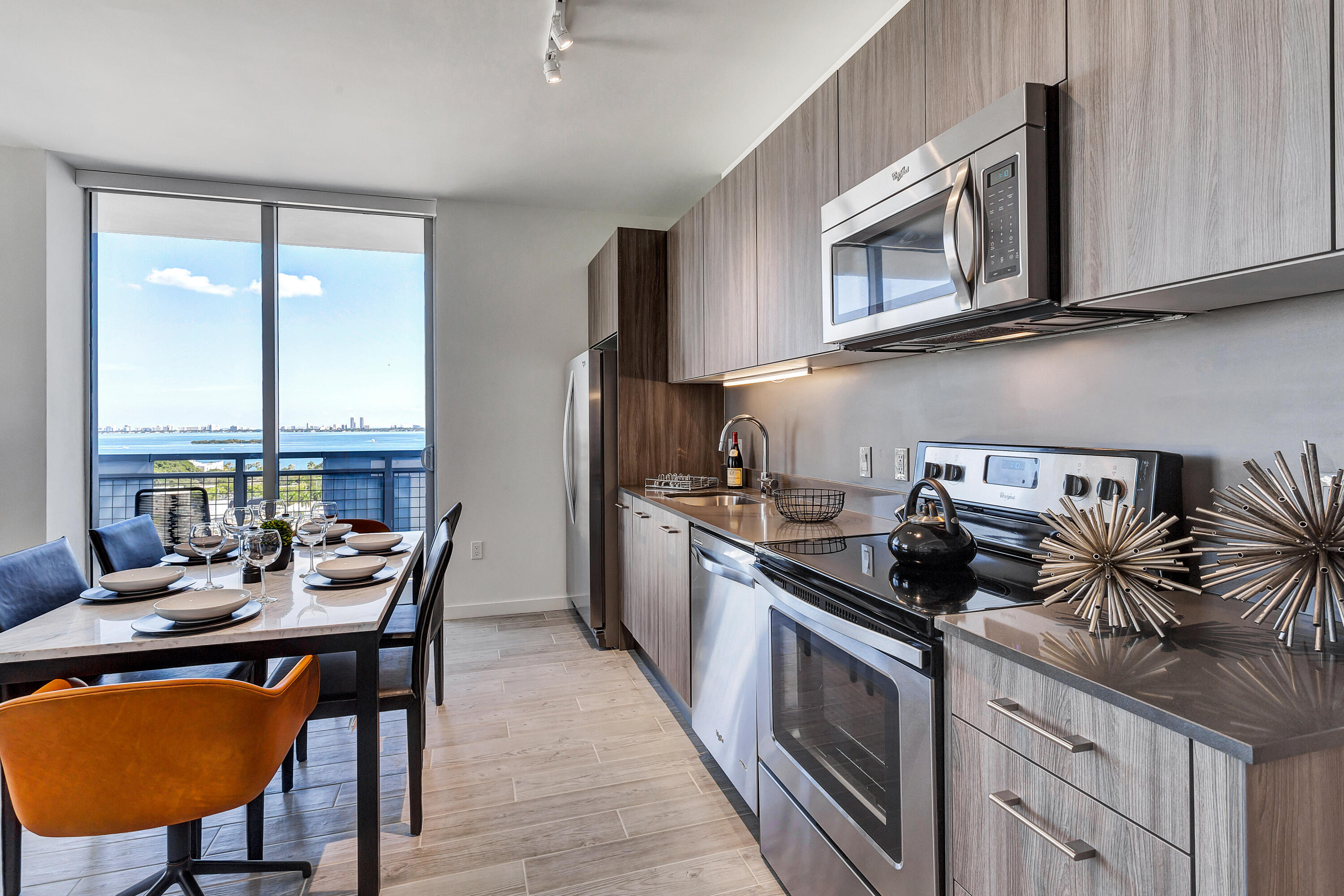 3635 NE 1st Avenue # 706 View 8