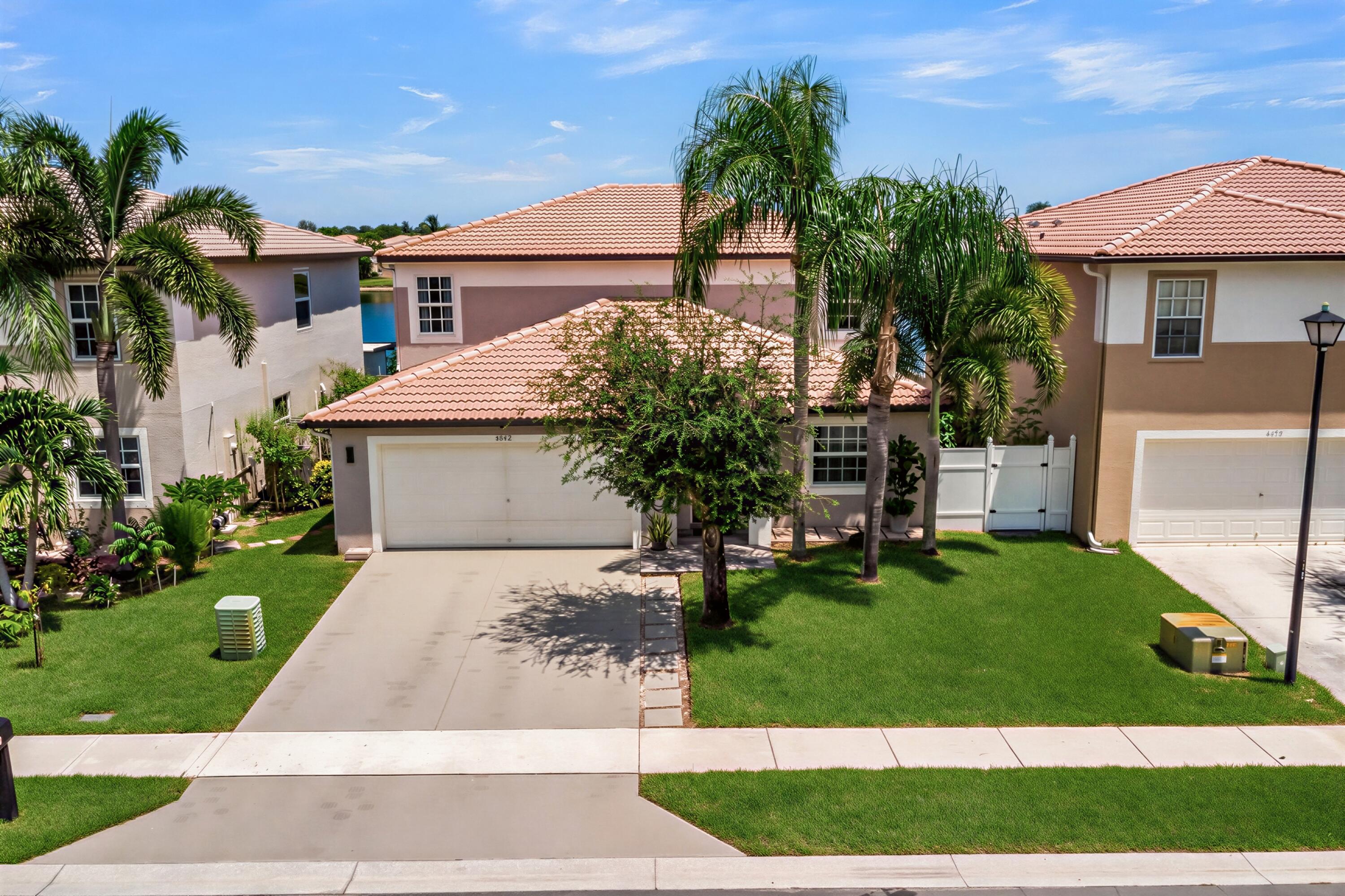 6642 Rainwood Cove Lane — Photo 5