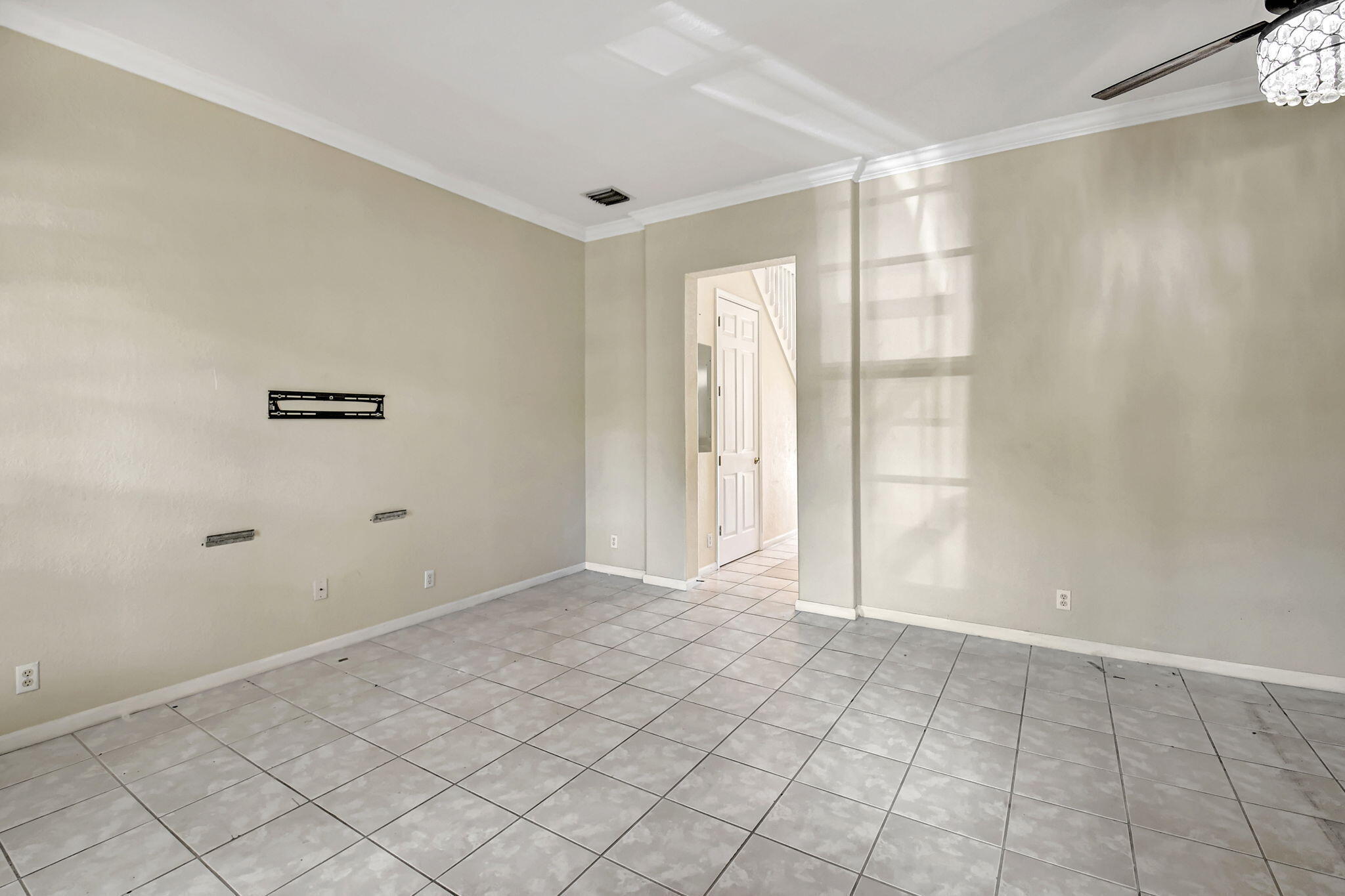 608 NW 25TH Avenue — Photo 3