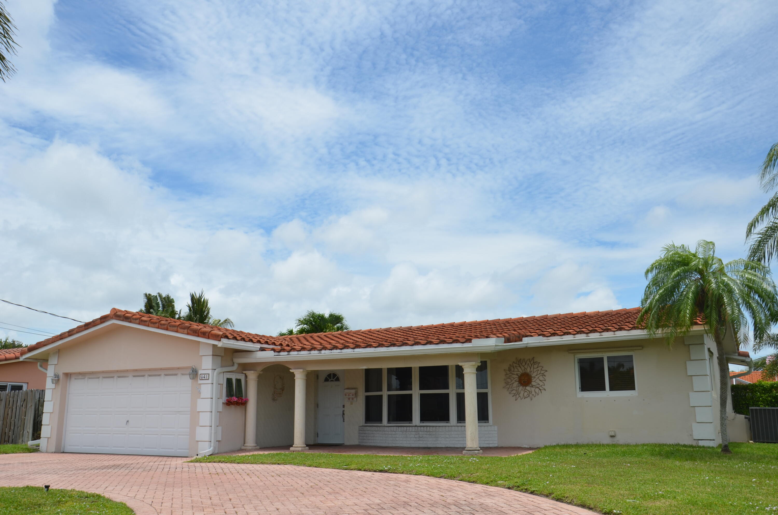 641 SE 11th Street, Pompano Beach FL 33060