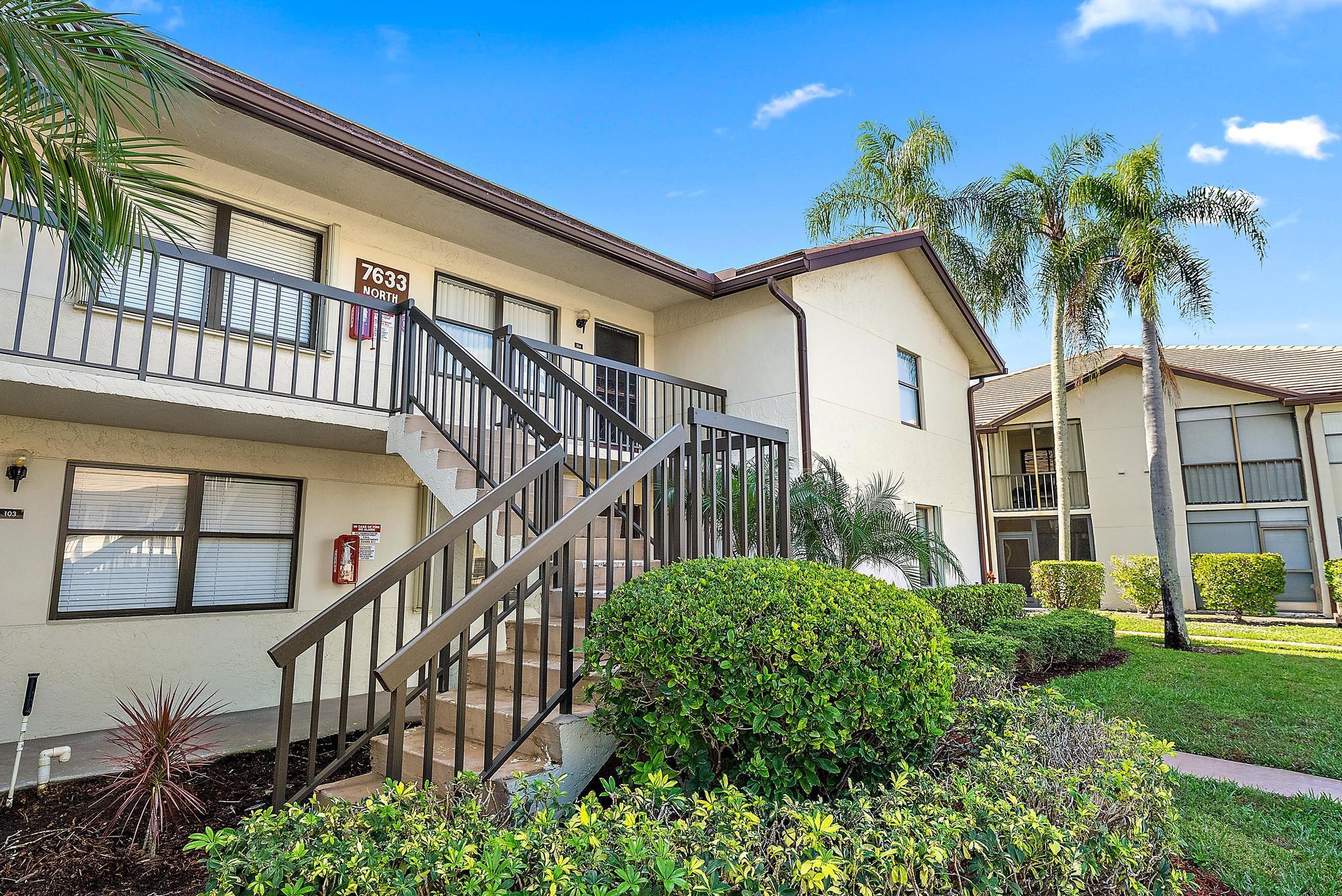 7633 Tahiti Lane # 204, Lake Worth FL 33467