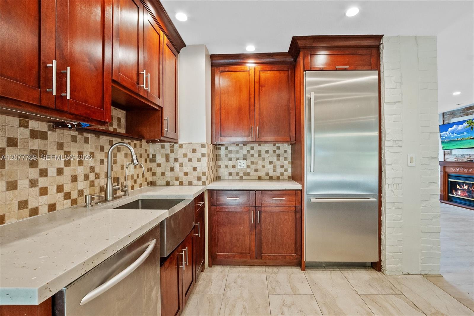 2725 NE 21st Ave — Photo 4