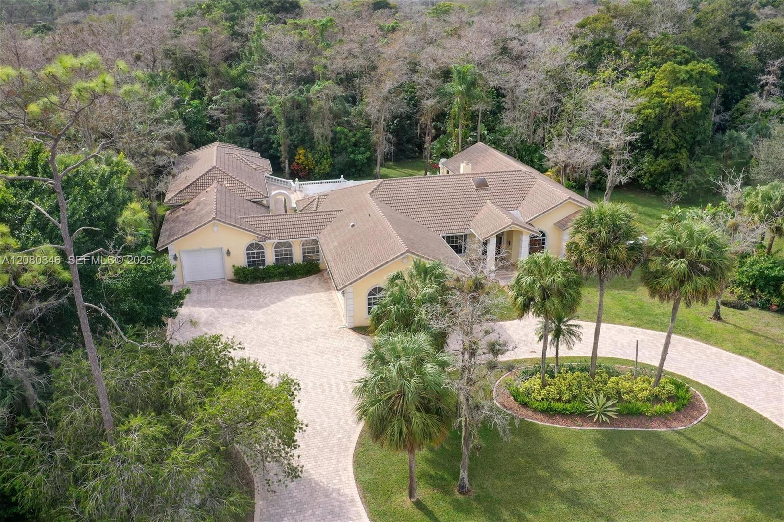 4750 W Leitner Dr — Photo 2