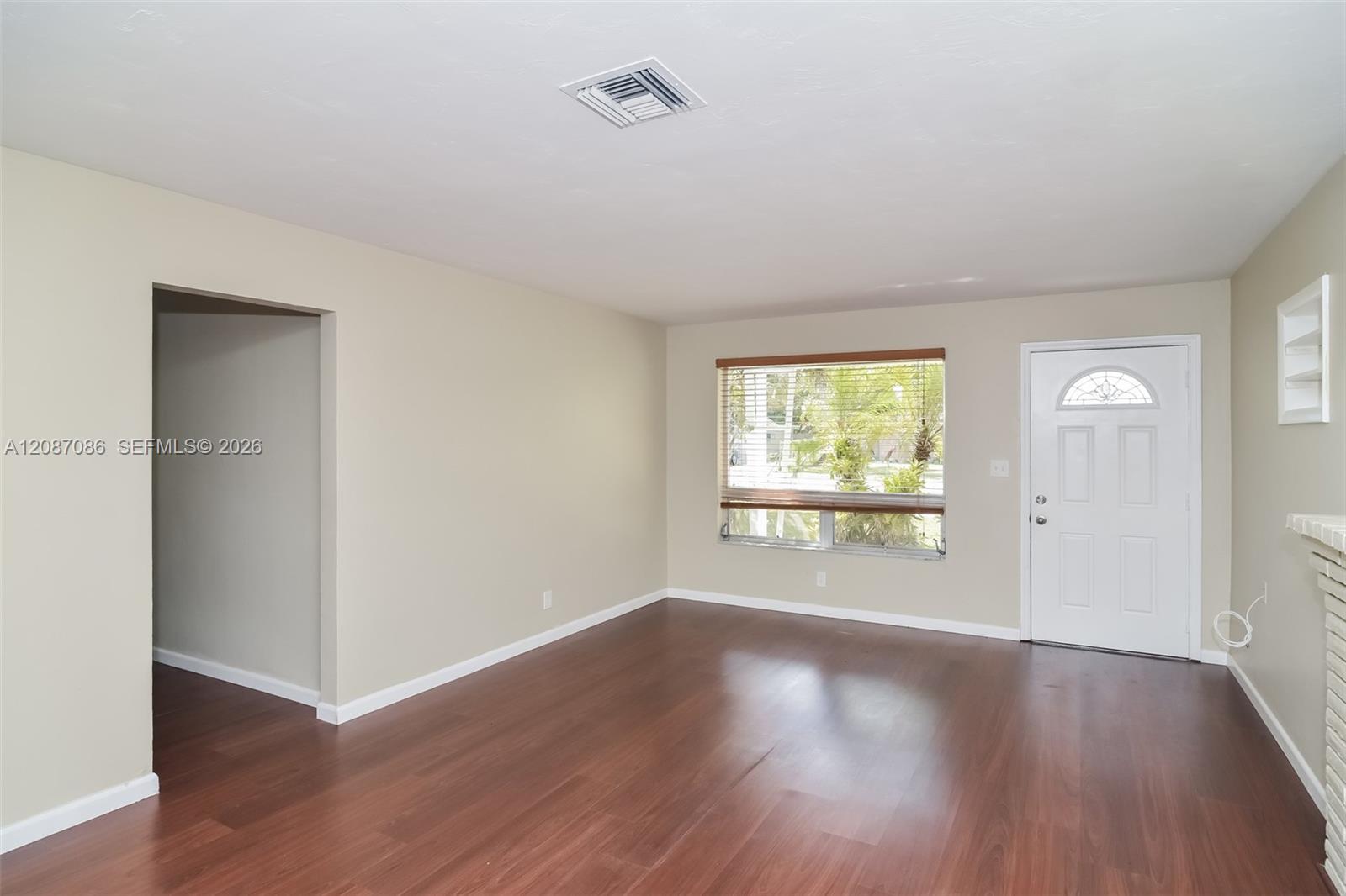 3141 SW 17th St — Photo 3