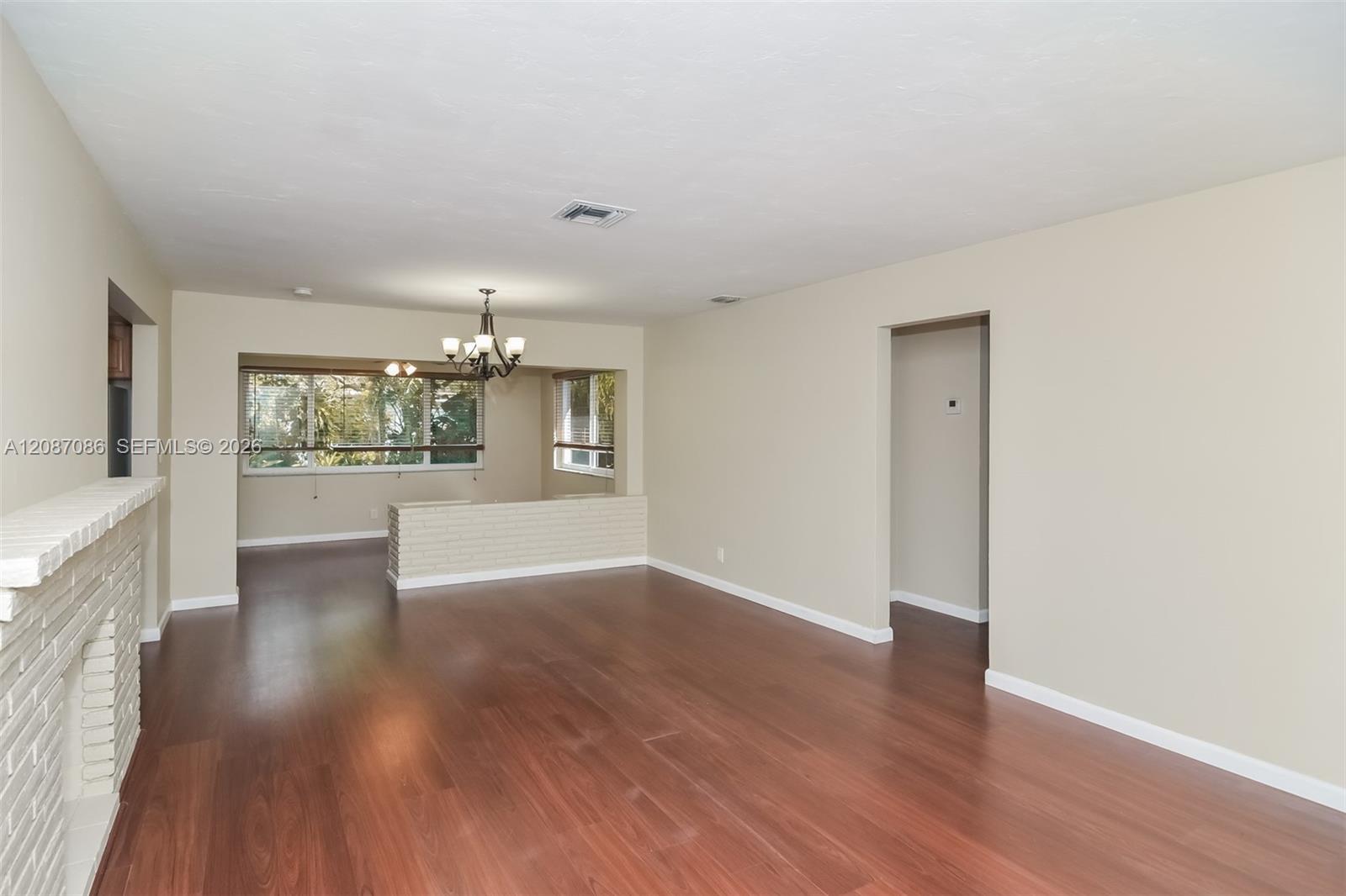 3141 SW 17th St — Photo 5