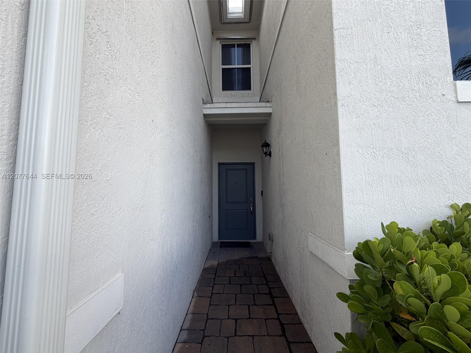 1763 SE 8th Ter # 0 — Photo 2