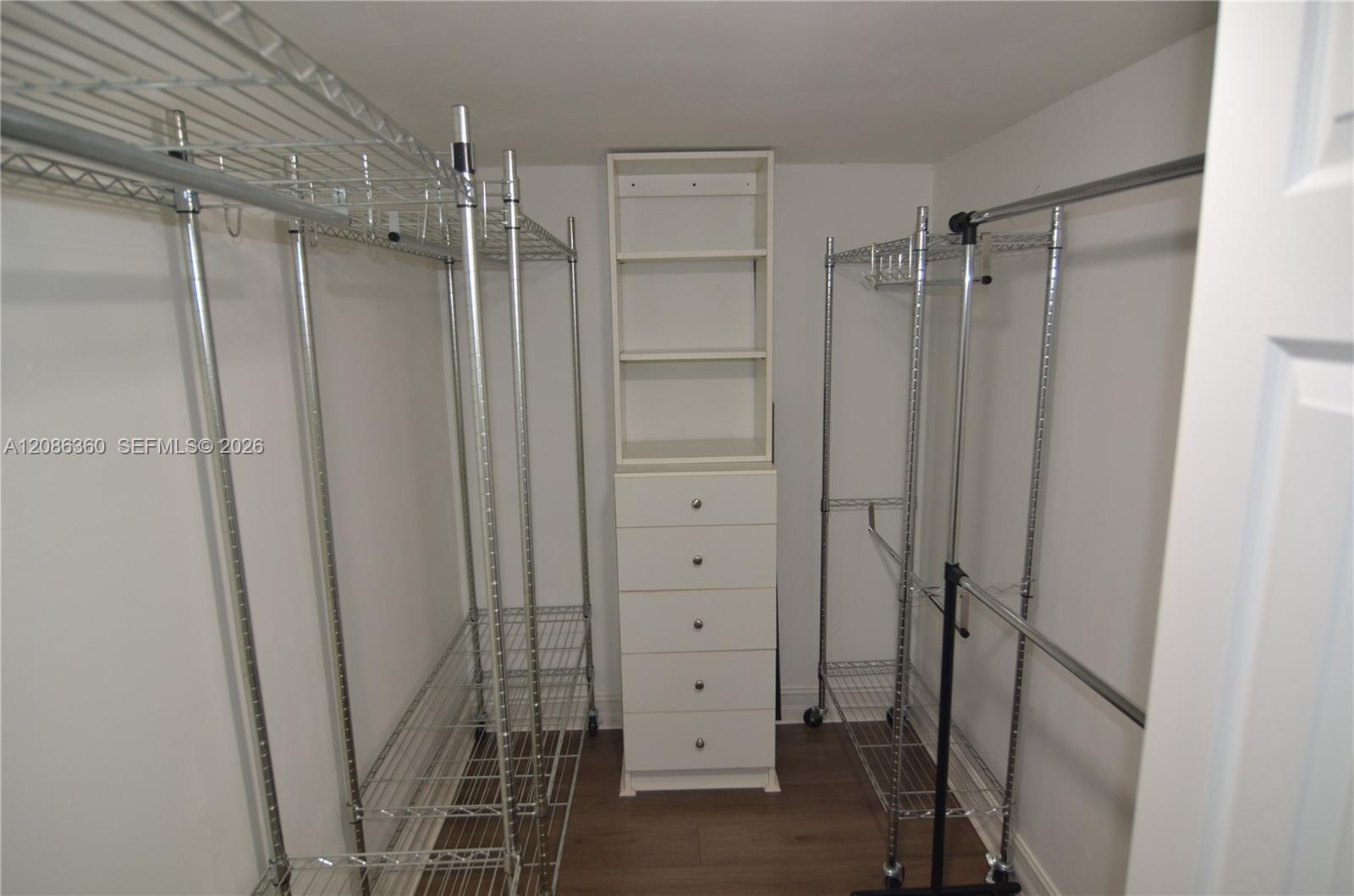 5005 Collins Ave # 1023 — Photo 5