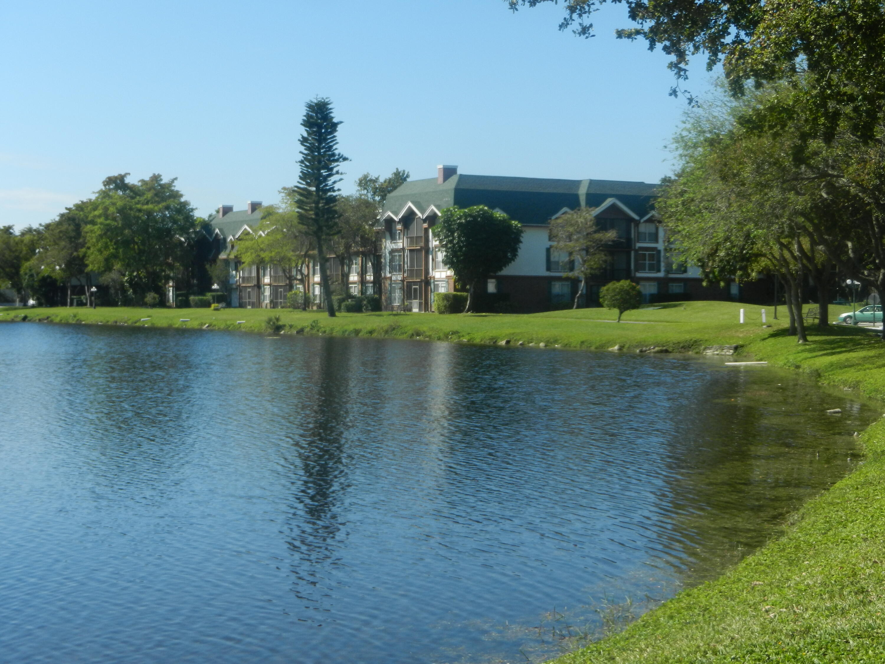 3710 INVERRARY Drive # 2K — Photo 3