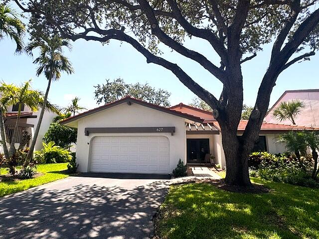 627 Hollows Circle, Deerfield Beach FL 33442