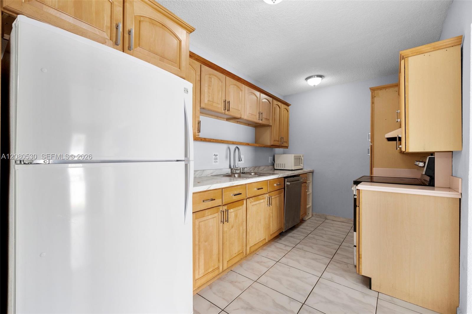 2028 SW 103rd Ct # 2028 — Photo 4