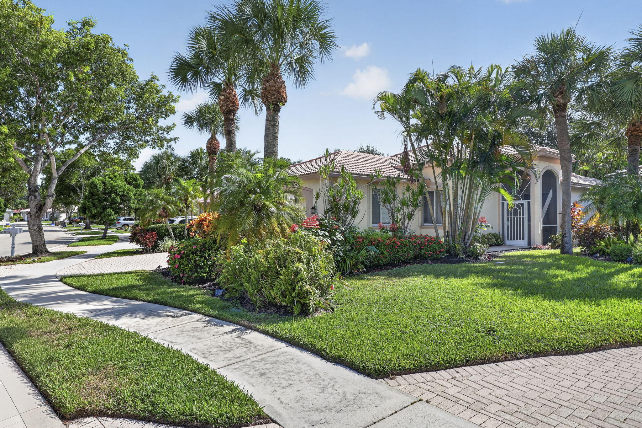 9106 BAY POINT Circle — Photo 3