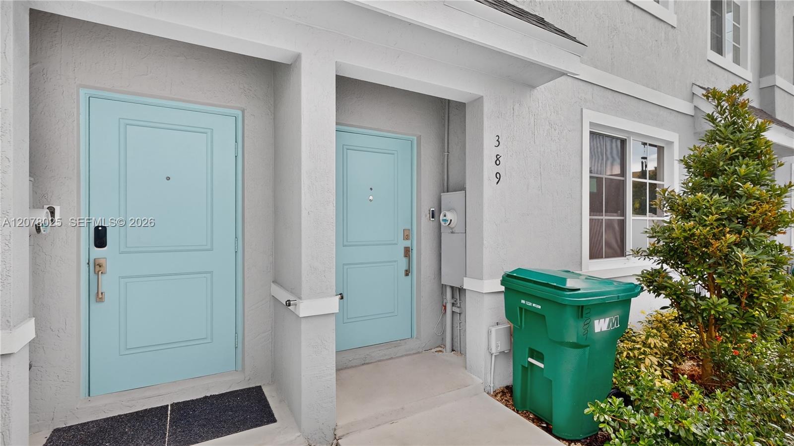 389 NW 10th Ct — Photo 3
