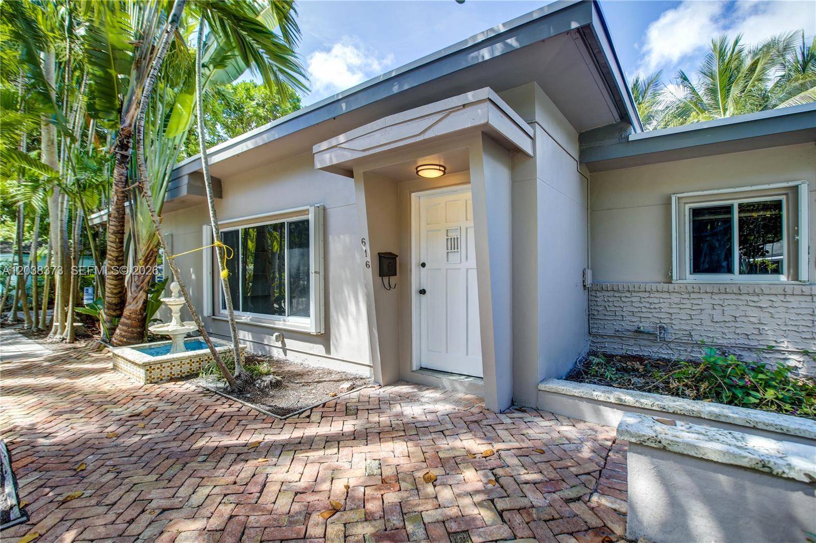 616 SW 11th Ct, Fort Lauderdale FL 33315