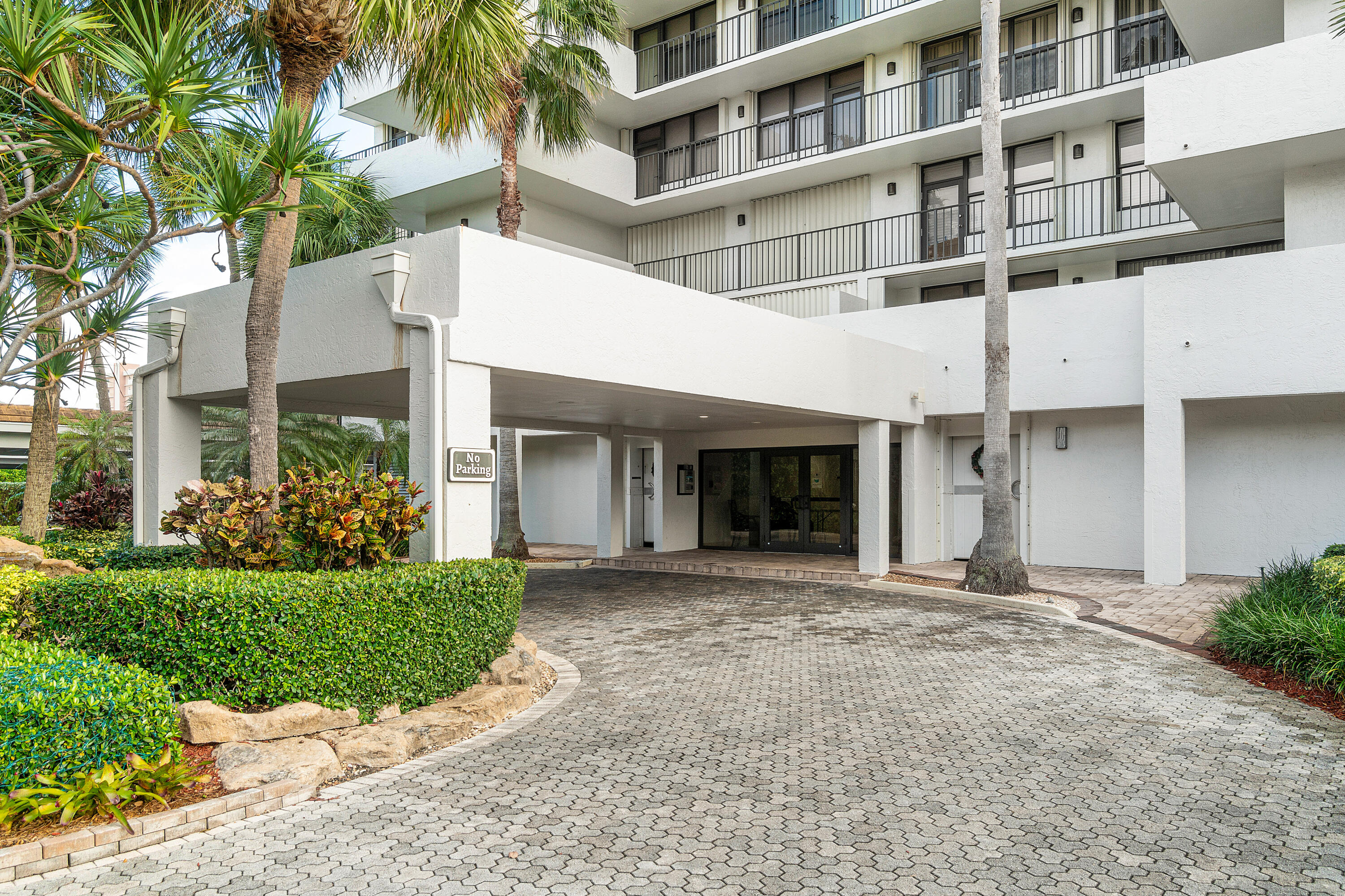4600 S Ocean Boulevard # 602 — Photo 2
