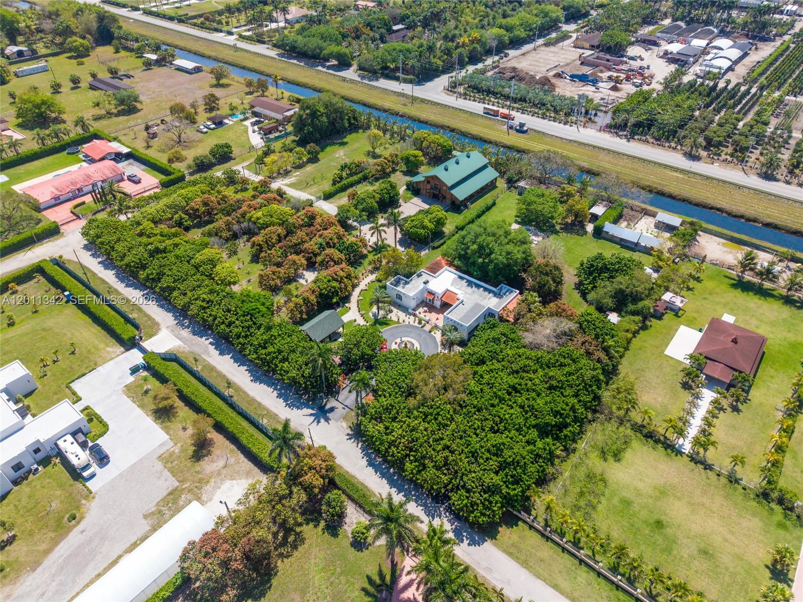19050 SW 194th Ave — Photo 4
