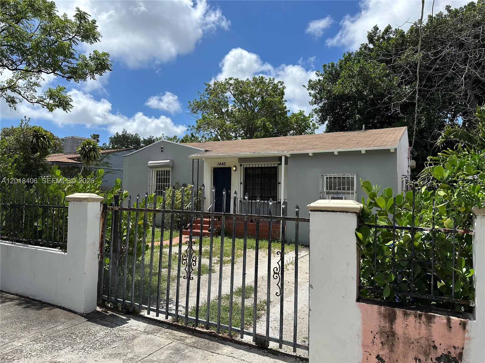 1446 NW 27th St # 1446, Miami FL 33142