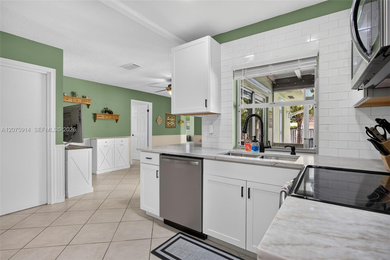 10320 NW 42nd Dr — Photo 5