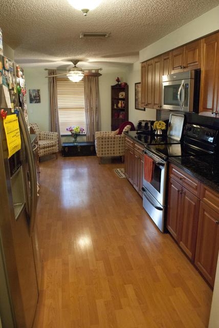8353 Raymond Drive — Photo 4