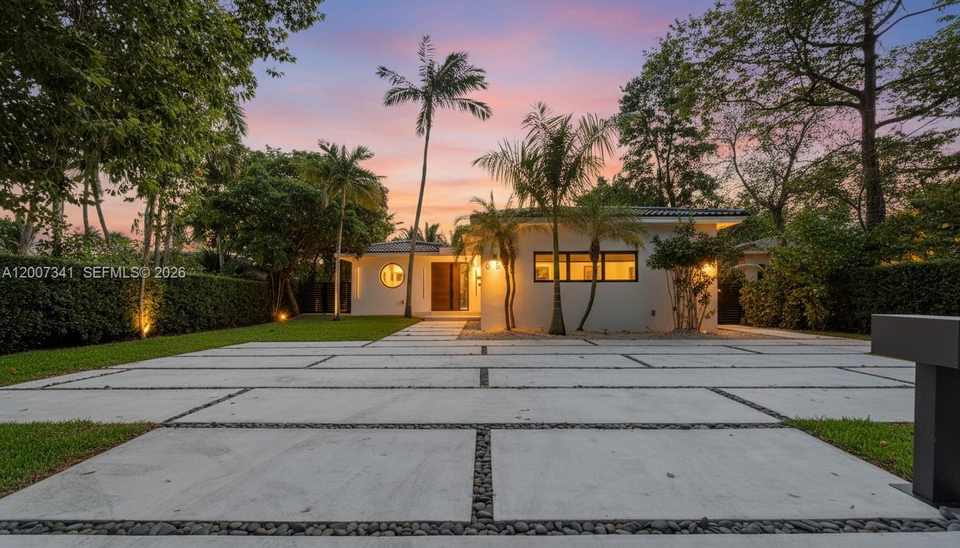 550 S Shore Dr, Miami Beach FL 33141
