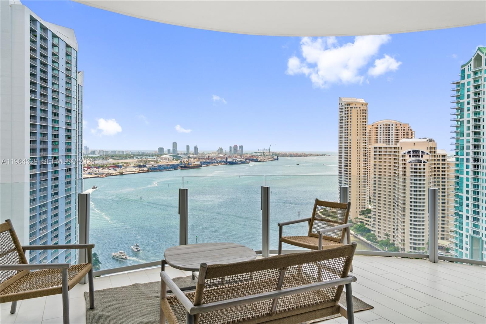 300 Biscayne Boulevard Way # 2601E, Miami FL 33131