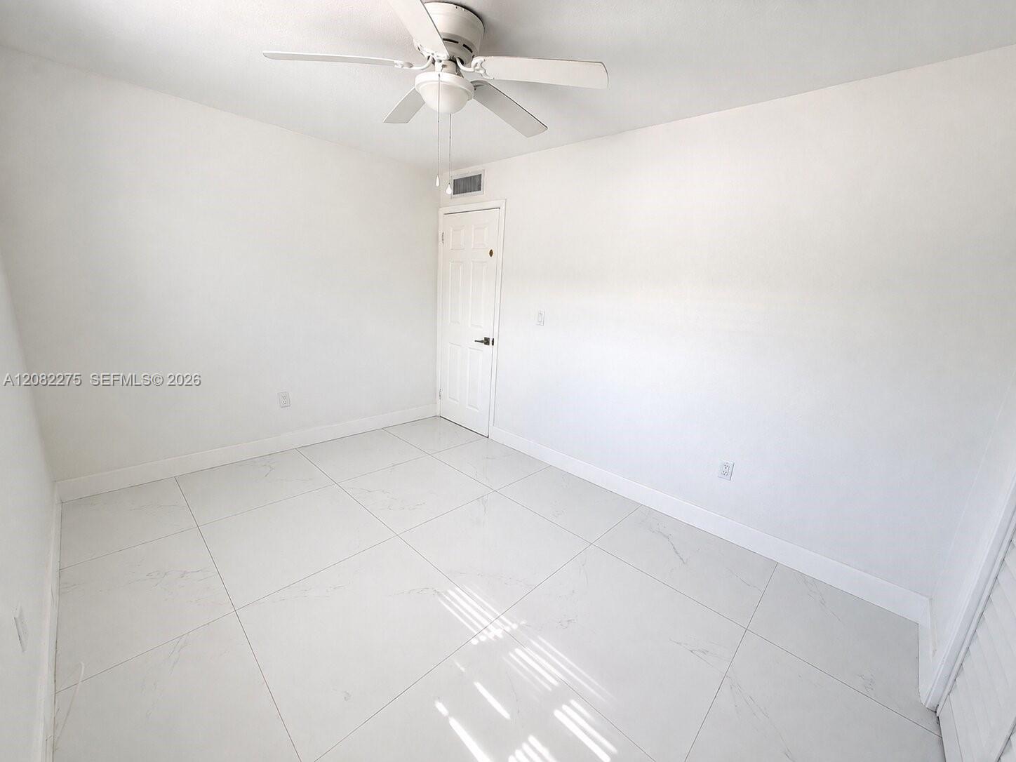 629 SW 10th St # 2 — Photo 5