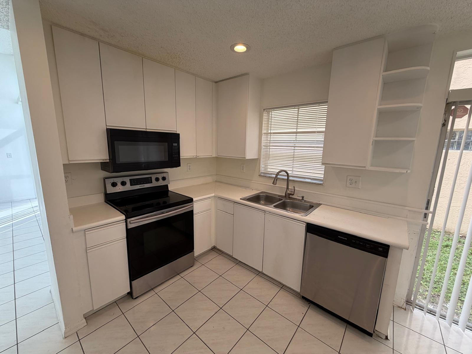 3780 Amalfi Drive # 3780 — Photo 5