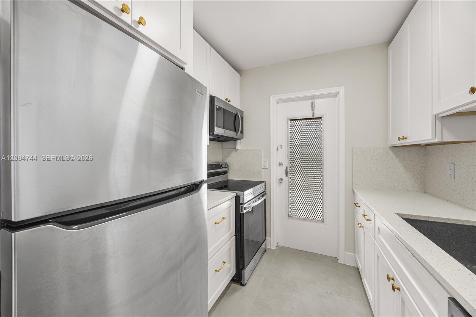 2418 Polk St # 204 — Photo 4
