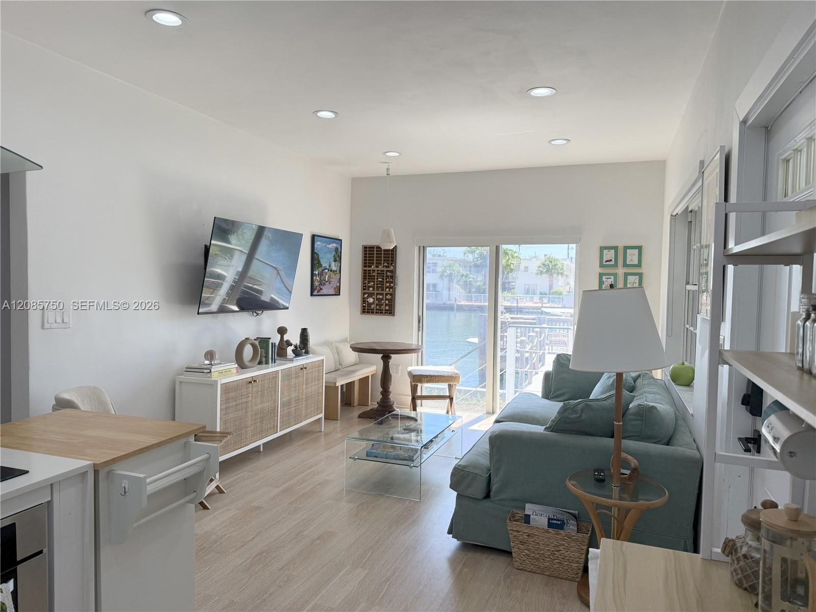 8401 Crespi Blvd # 1 — Photo 5