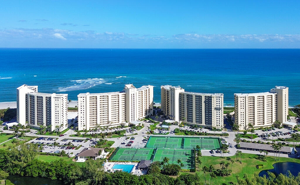 400 Ocean Trail Way # 203, Jupiter FL 33477
