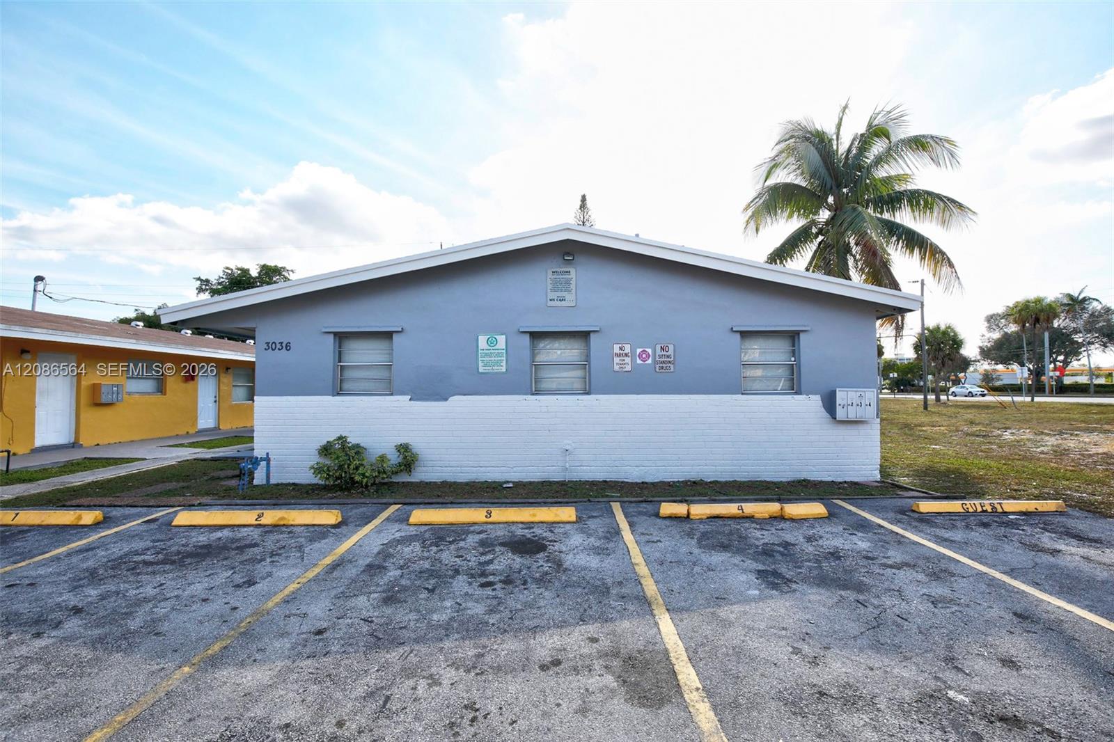 3036 NW 2nd St # 4, Pompano Beach FL 33069