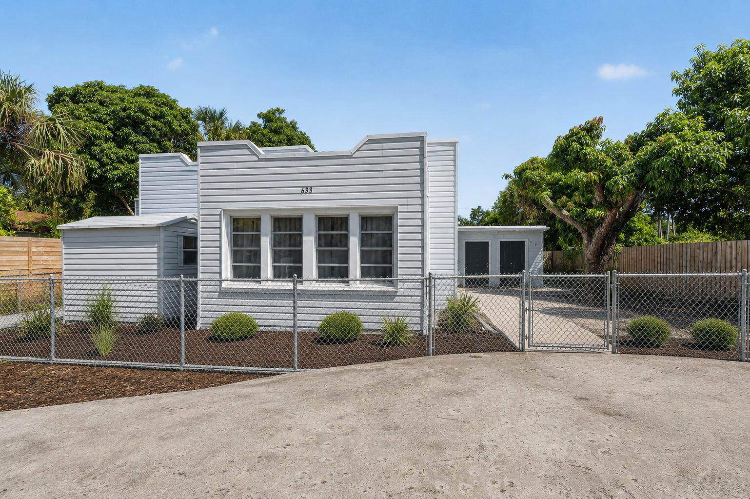 633 Franklin Road — Photo 4