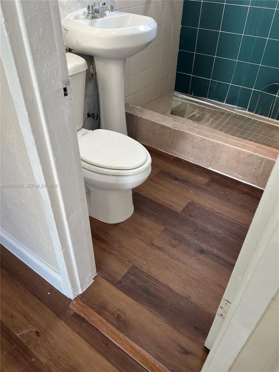 225 NW 17th St # 4 — Photo 5