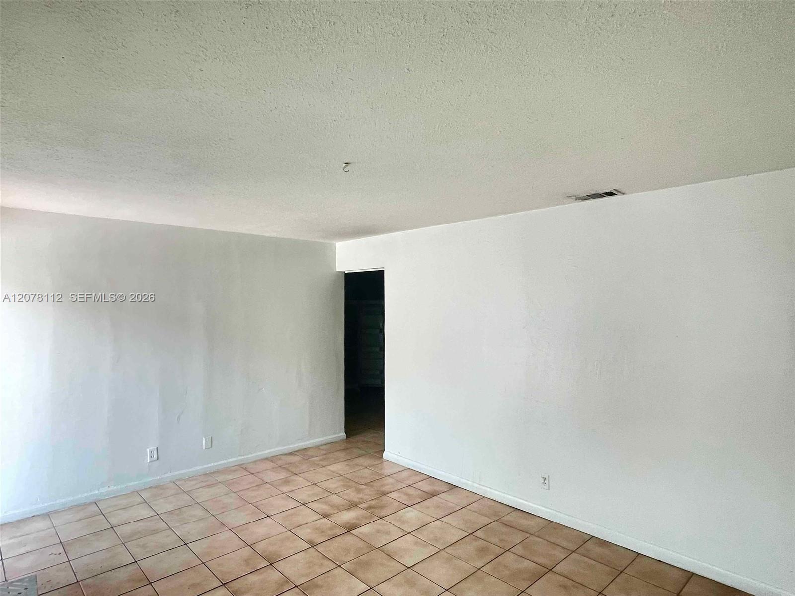 2721 S Avenue S # C2 — Photo 4