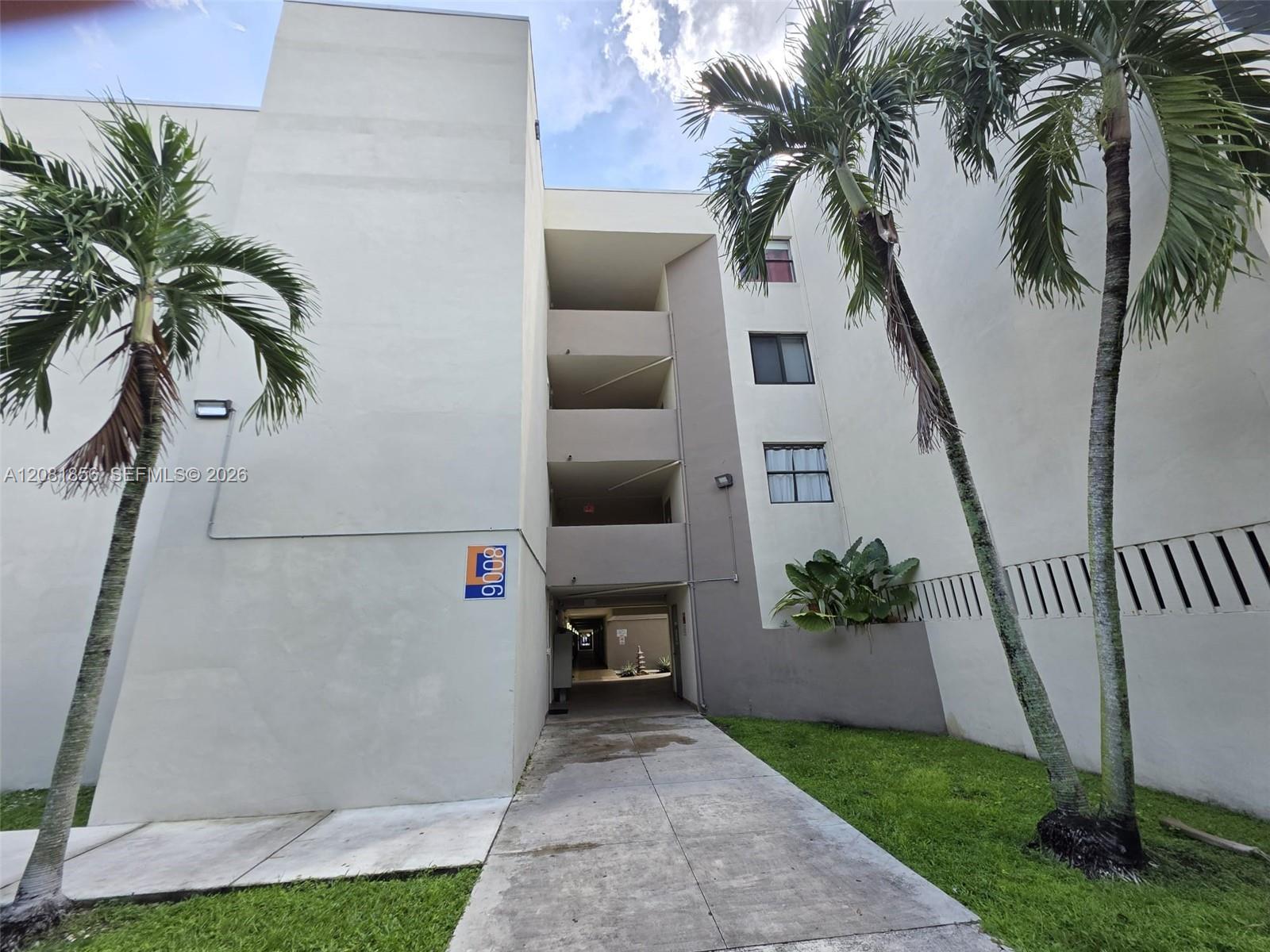 8006 SW 149th Ave # D205 — Photo 3