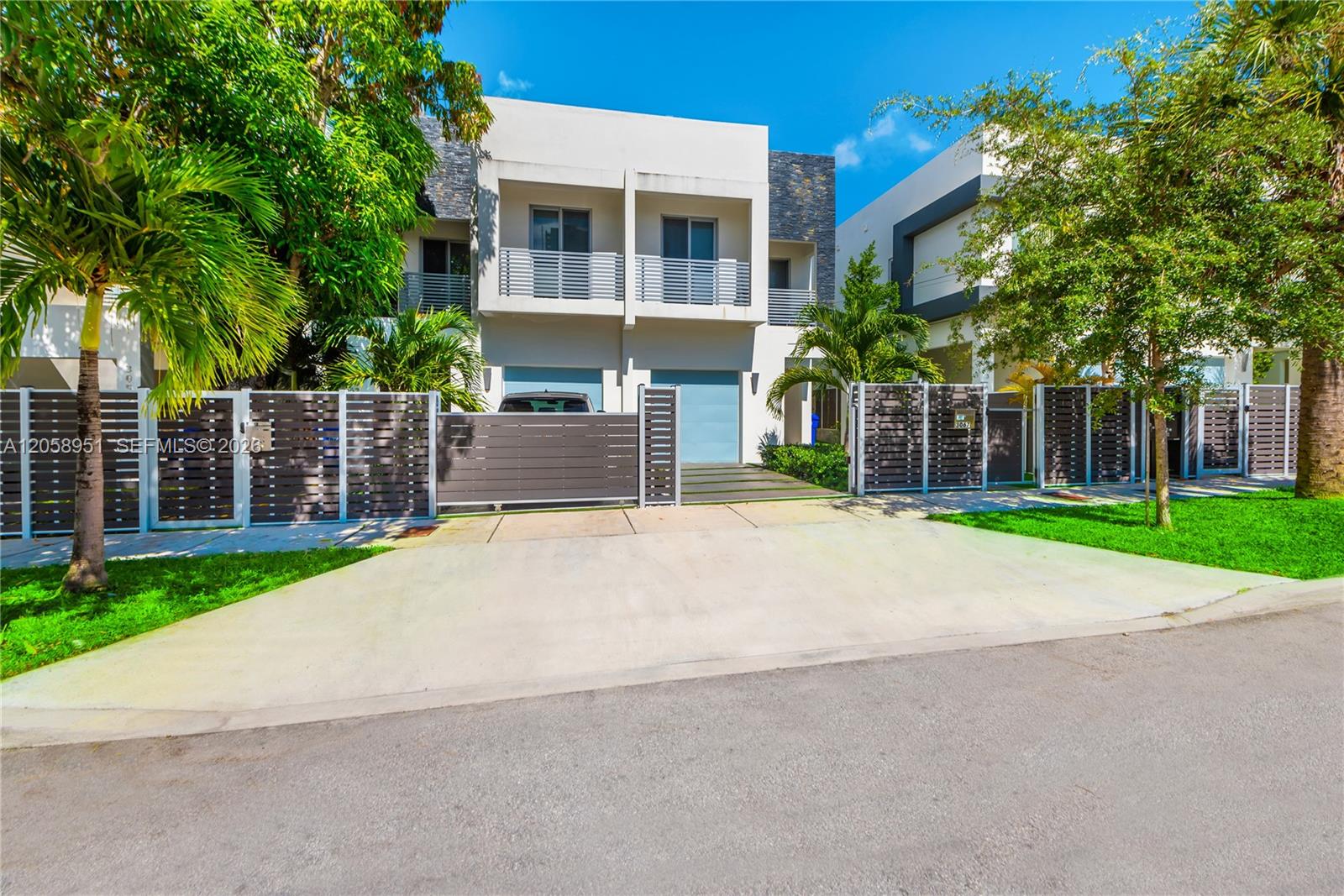 3067 Carter St, Miami FL 33133
