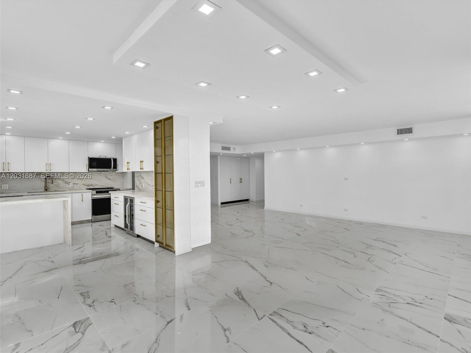 230 174th St # 712, Sunny Isles Beach FL 33160