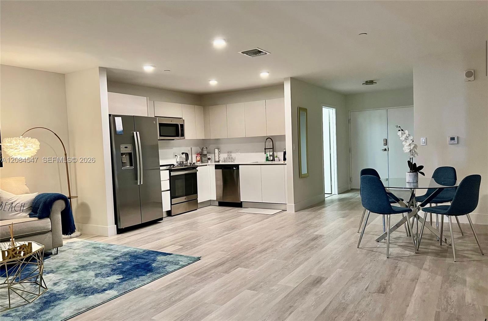 19380 NE 26th Ave # 205 — Photo 3