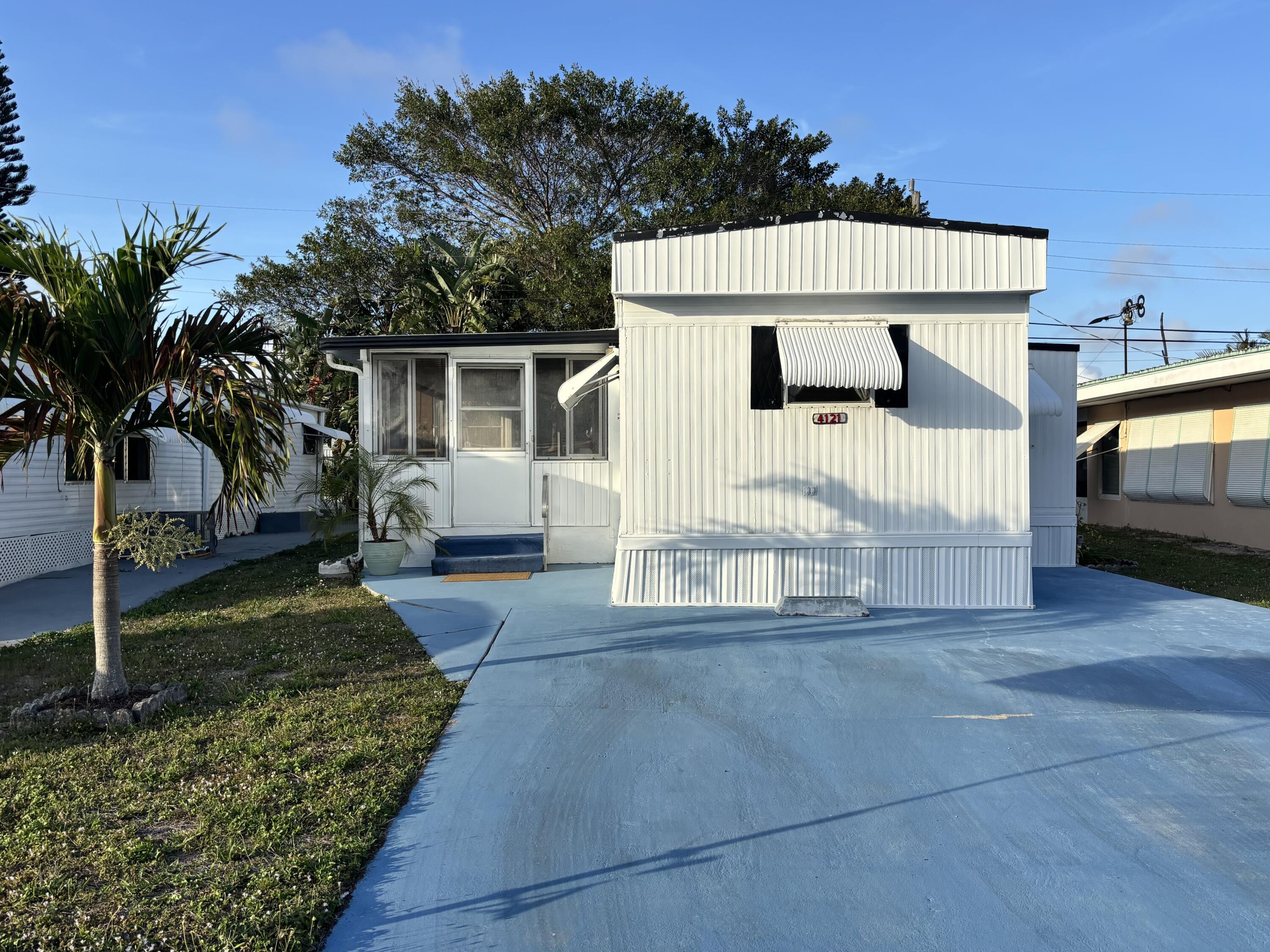 4121 88th Court S, Boynton Beach FL 33436