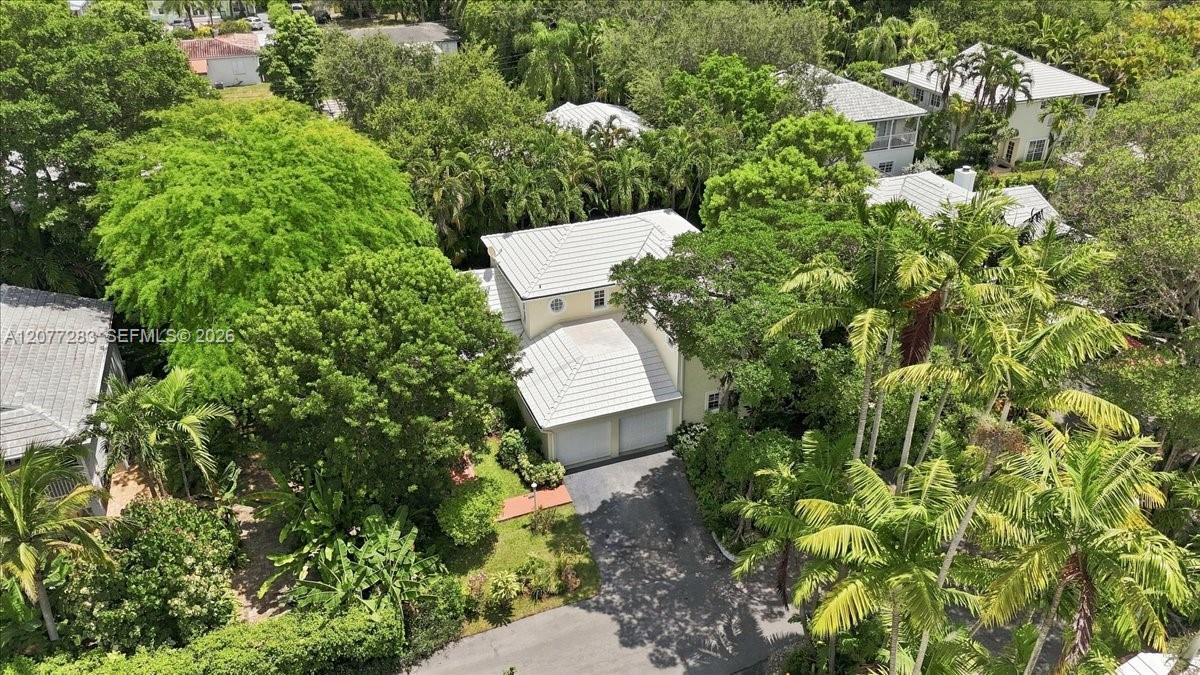 6473 Sunset Dr — Photo 3