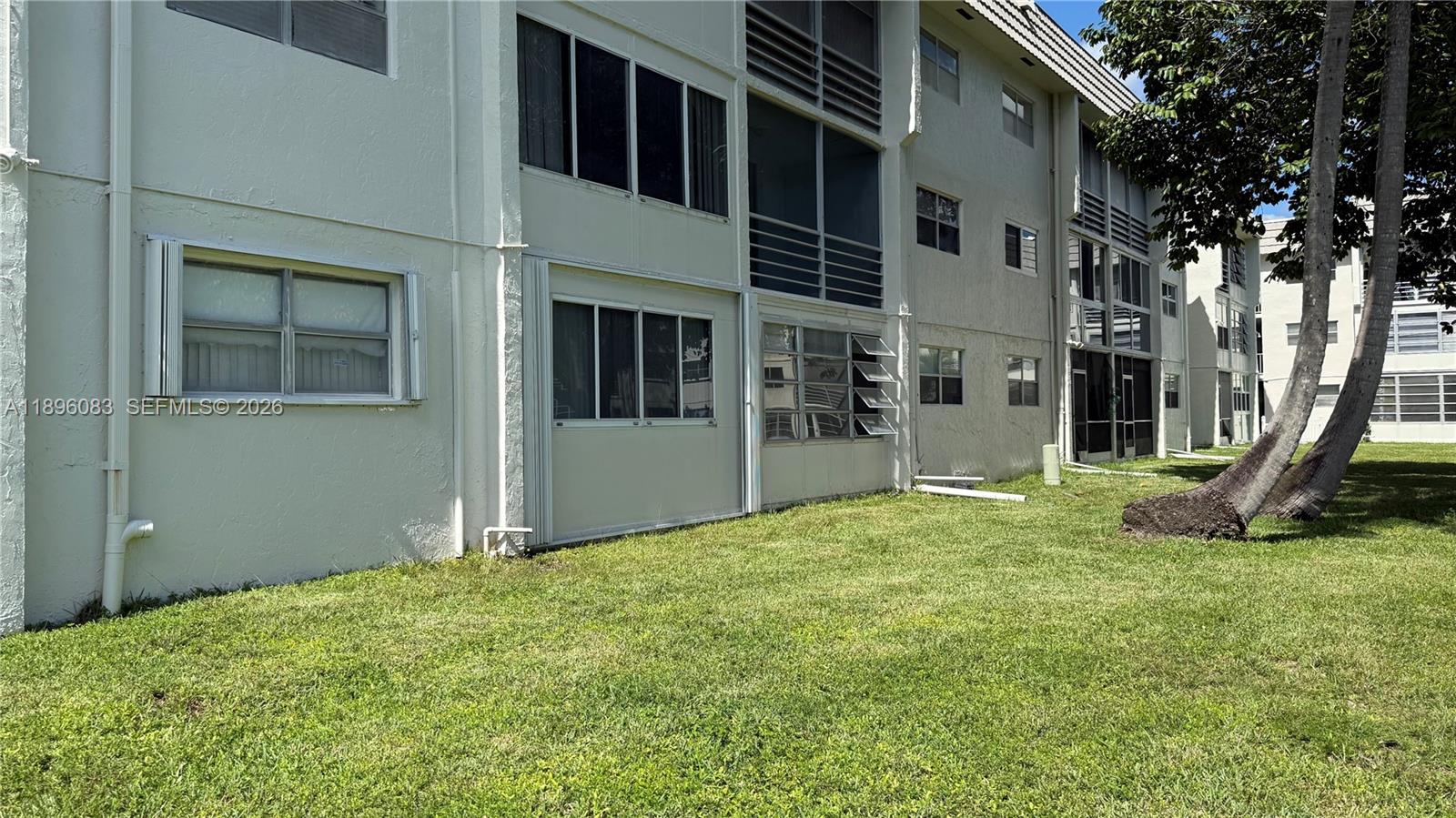 8450 Sunrise Lakes Blvd # 111 — Photo 3