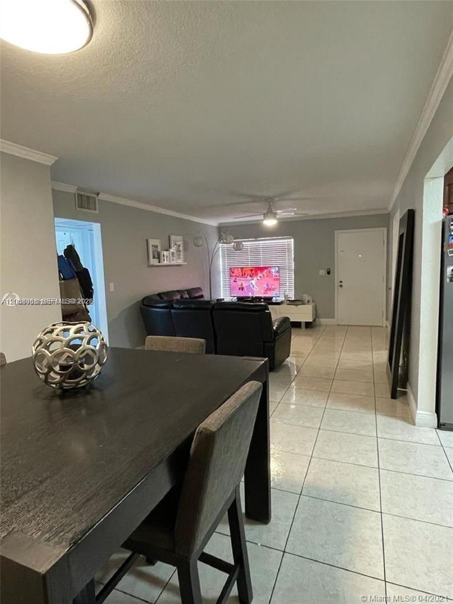 12860 SW 43rd Dr # B — Photo 4