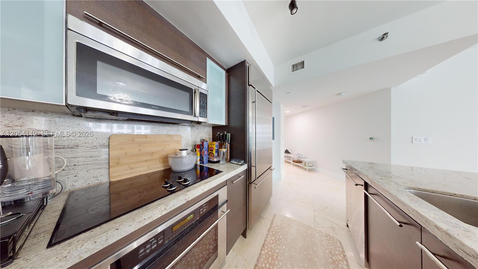 500 Brickell Ave # 2610 View 3
