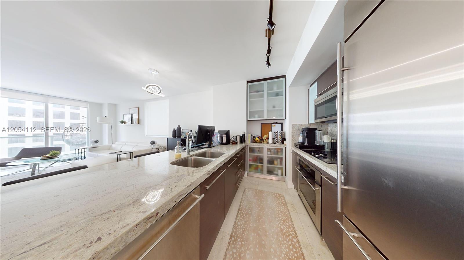 500 Brickell Ave # 2610 View 4