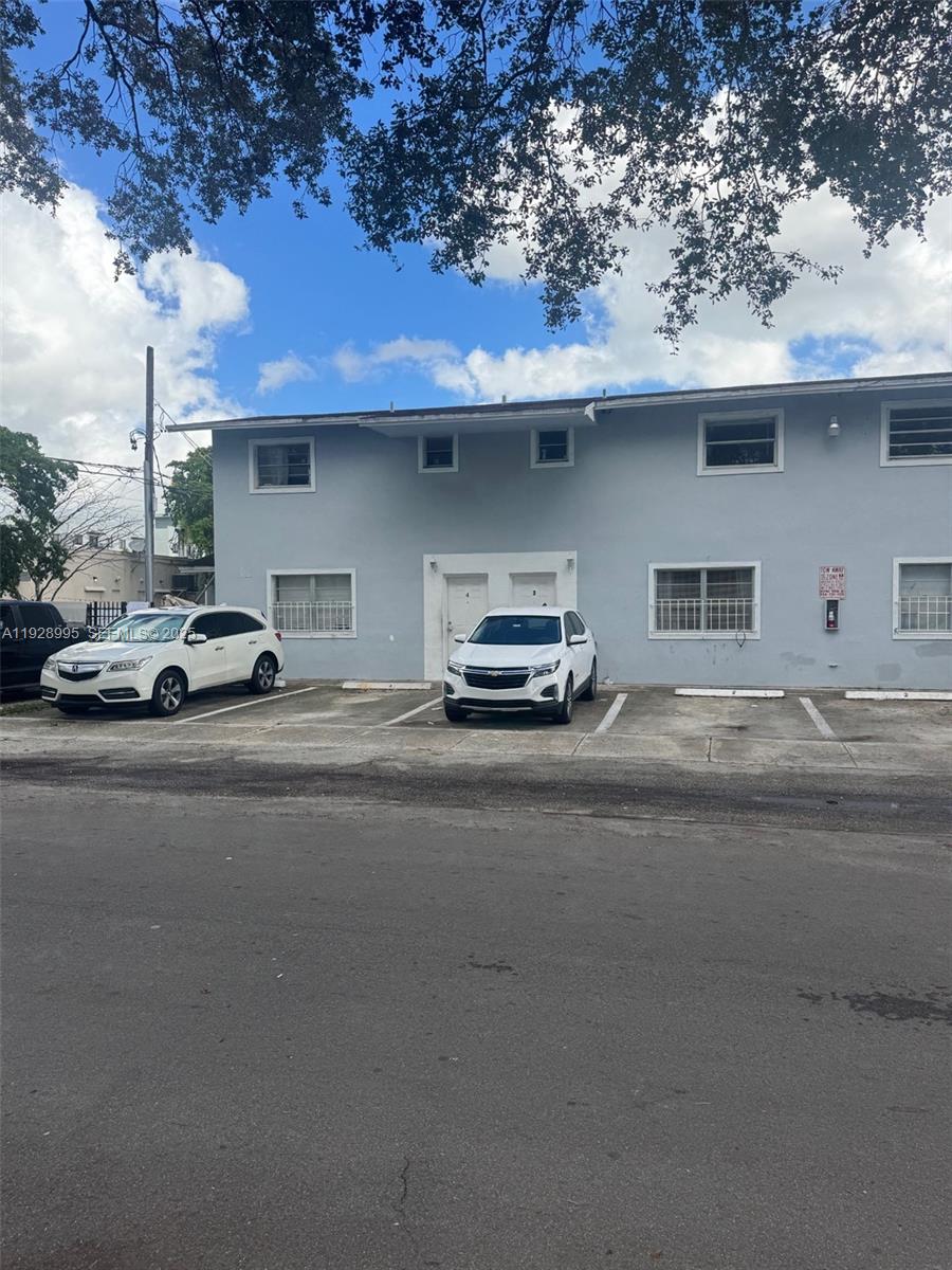 3821 SW 13th Ct — Photo 5