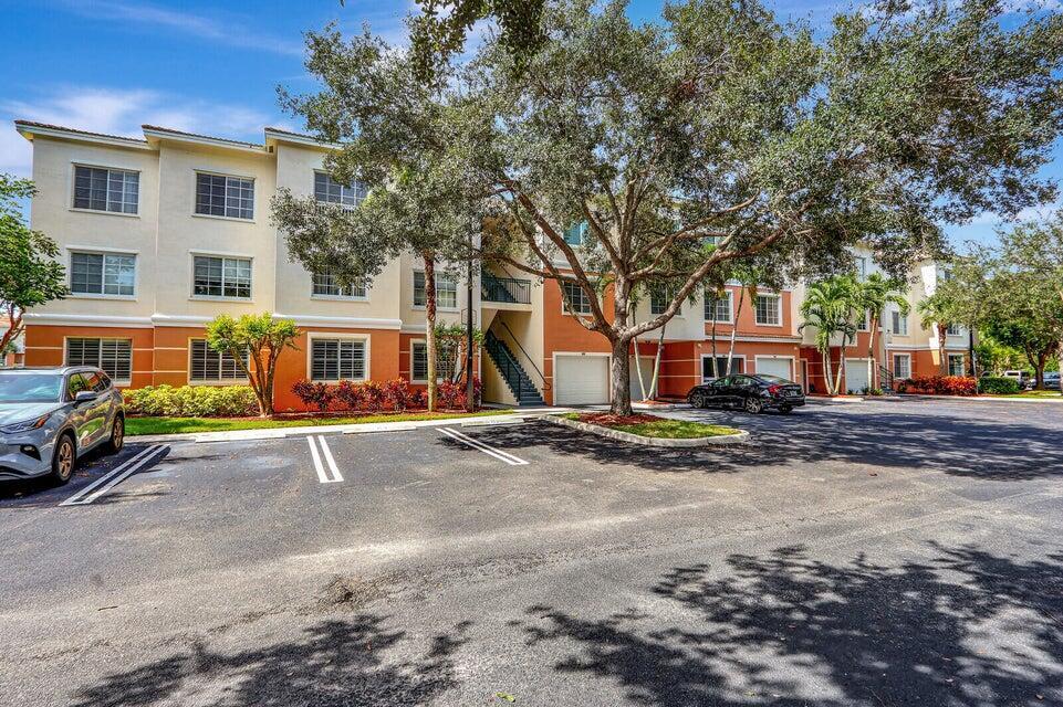 7101 MYRTLEWOOD Circle W, Palm Beach Gardens FL 33418