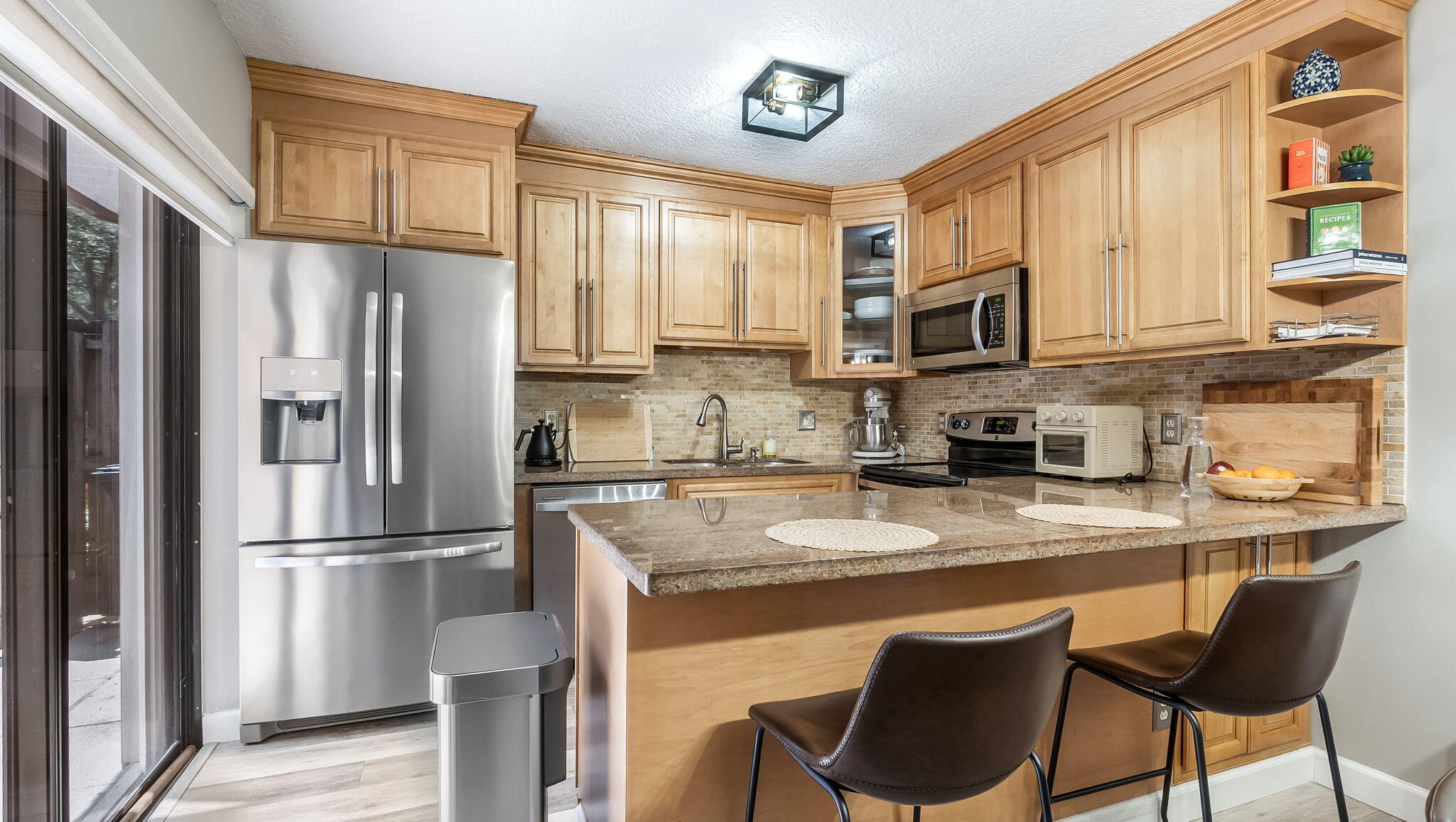 725 NW 99th Circle — Photo 3