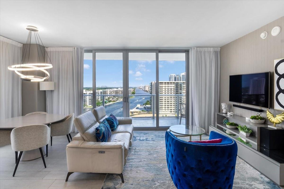 4010 S Ocean Drive # R1102, Hollywood FL 33019