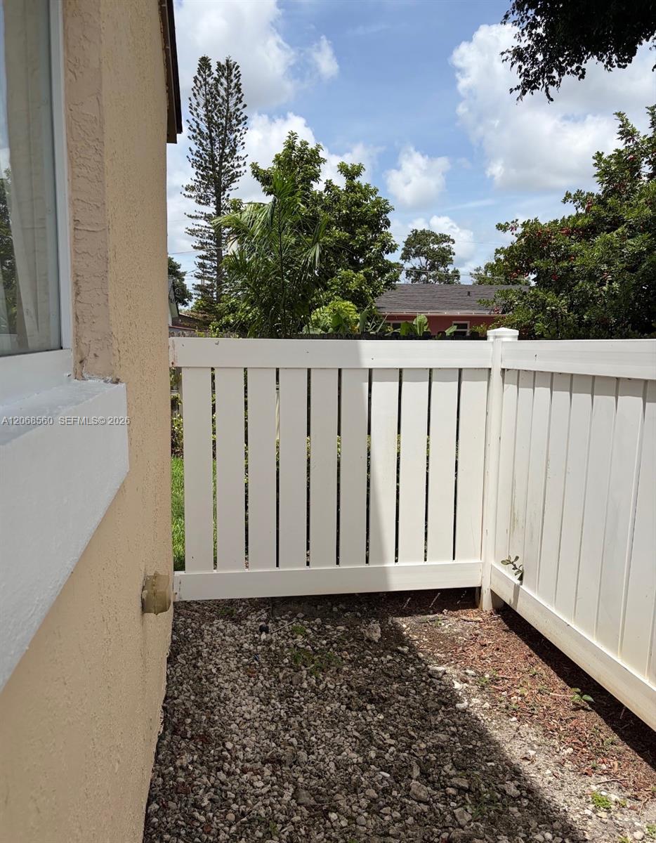 6623 Winfield Blvd # 4 — Photo 3
