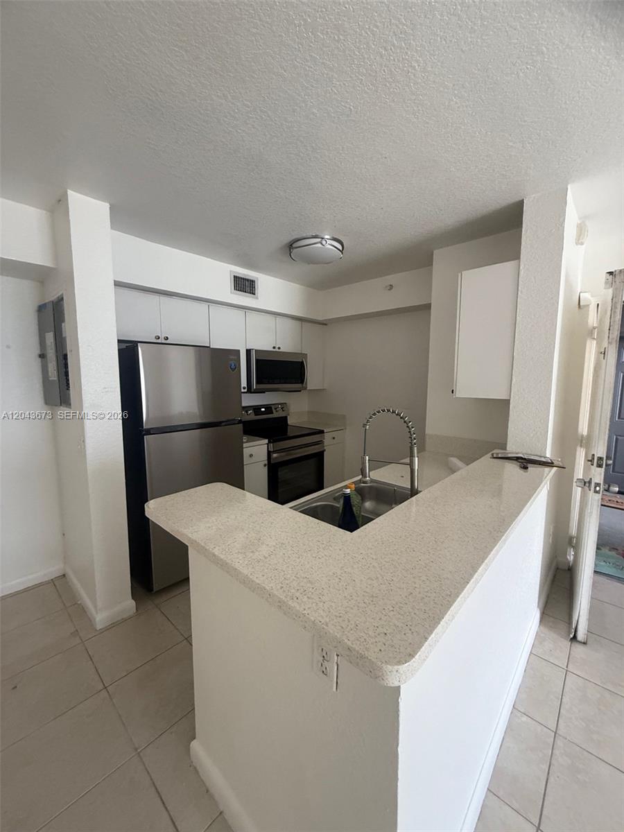 15410 SW 284th St # 8205 — Photo 4